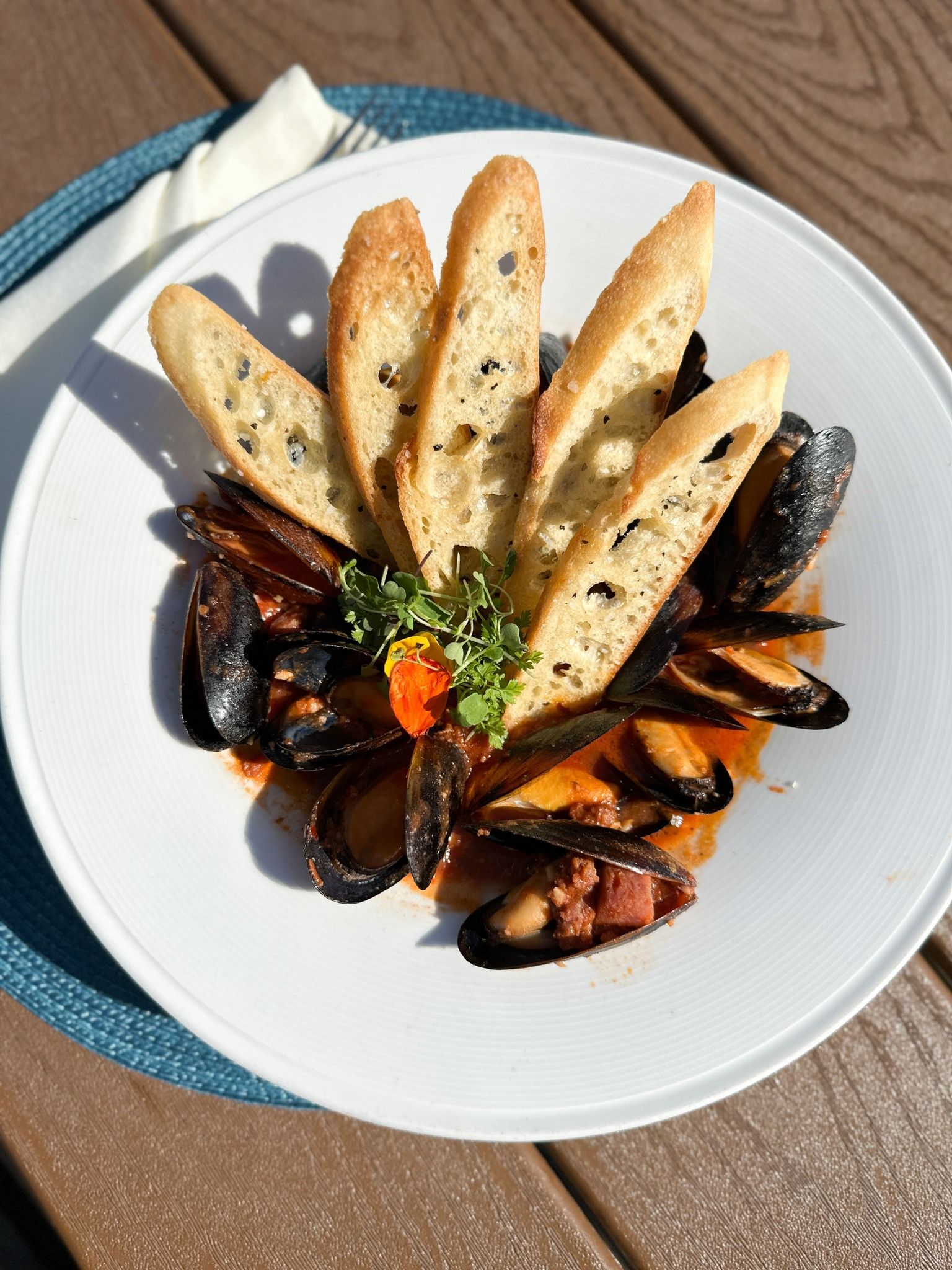 Plato de marisco elaborado por el Restaurante Castilla